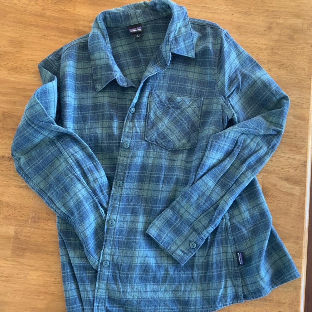 Patagonia Flannel Button Up Shirt